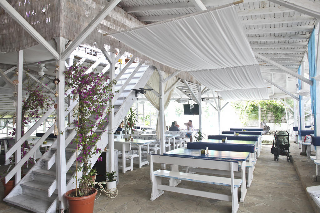 Hotel Laguna Lozenets Exterior photo