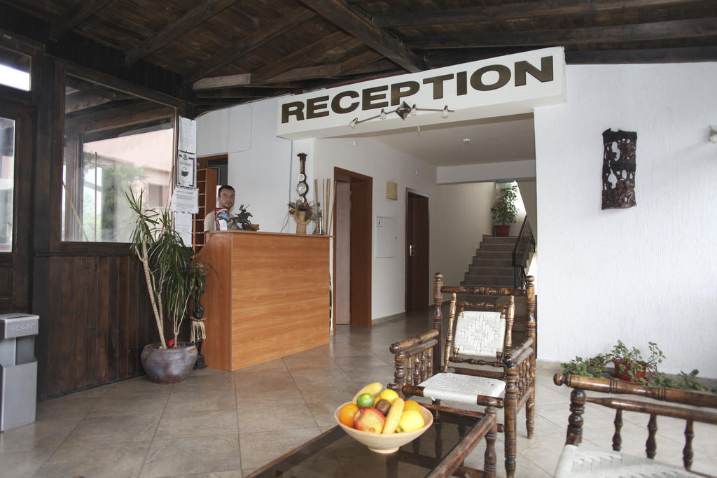 Hotel Laguna Lozenets Exterior photo